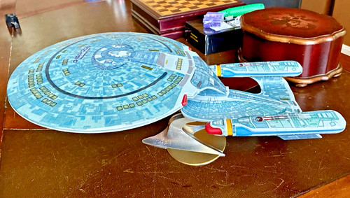 Star trek uss enterprise - trek,